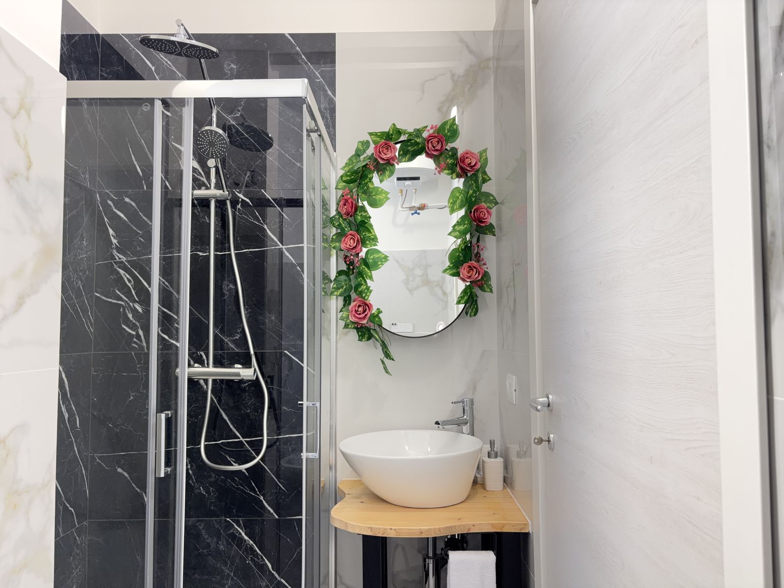 Lavabo e specchio